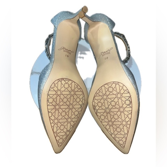 Badgley Mischka Jewel Raleigh Silver Glitter Rhinestone Pointed-Toe Pumps 10 - Picture 11 of 12